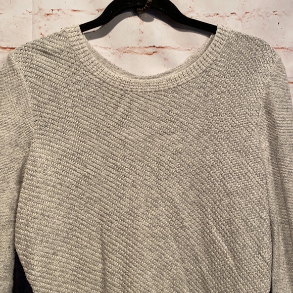 Madewell back zip hi low pullover sweater M grey - Picture 2 of 11